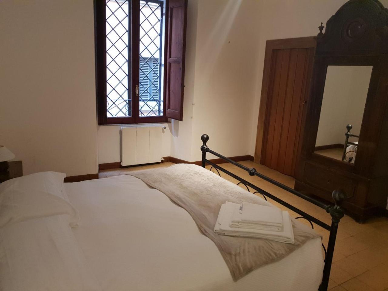 Big Apartment In Campo De Fiori Rom Eksteriør billede