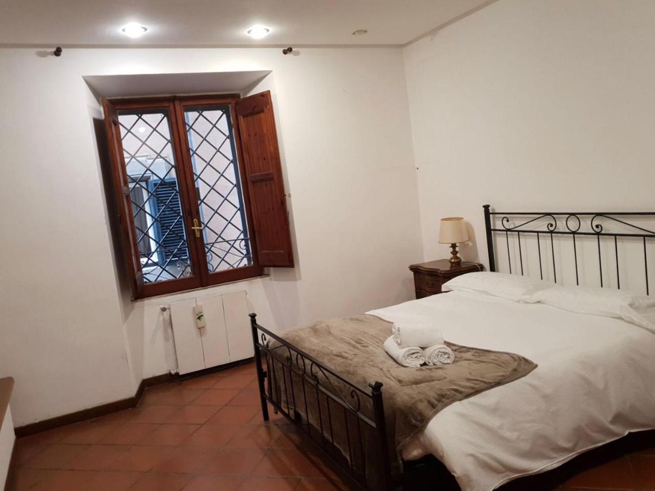 Big Apartment In Campo De Fiori Rom Eksteriør billede