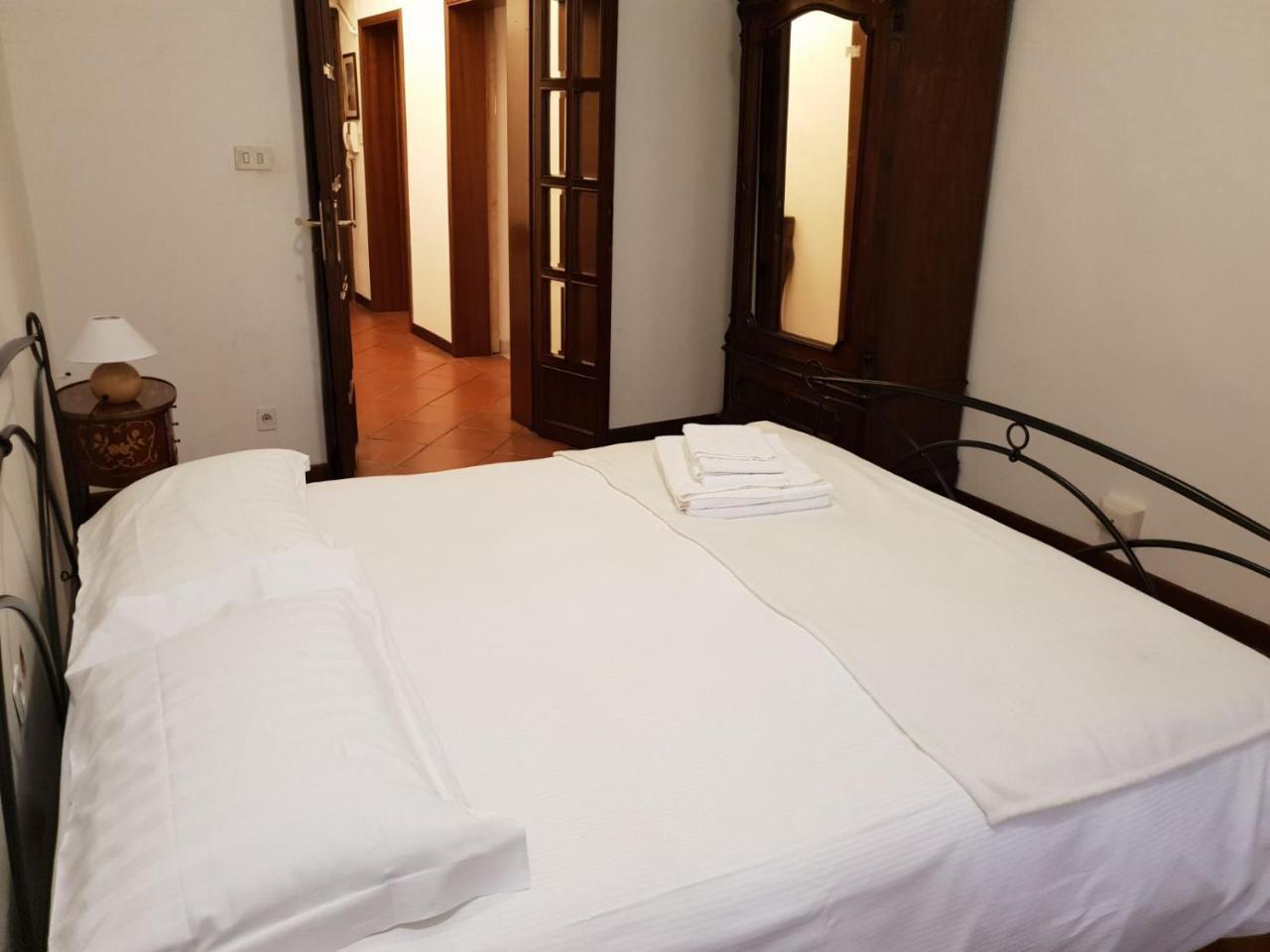 Big Apartment In Campo De Fiori Rom Eksteriør billede